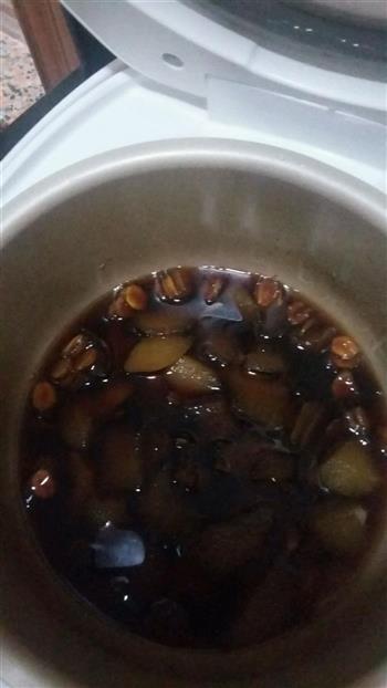 电饭锅煲罗汉果百合冰糖雪梨水的做法步骤5
