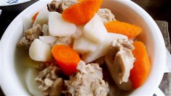 排骨炖山药、胡萝卜汤的做法步骤5