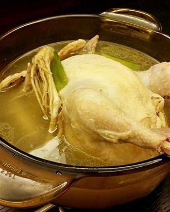 韩式人参鸡汤的做法步骤4