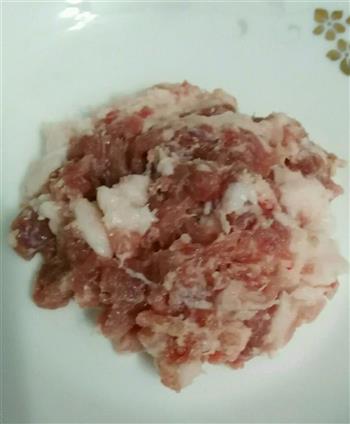 我的饺子攻略-香芹莲耦猪肉馅详尽版的做法步骤3