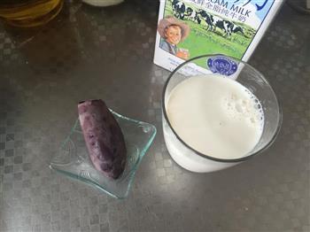 下午茶—紫薯牛奶热饮的做法步骤1