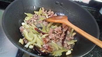 酸菜炒牛肉的做法图解6