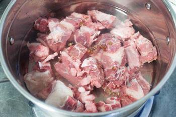 红烧牛腩-冬天了，就是喜欢炖点肉的做法步骤2