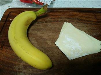 香蕉酥皮的做法步骤1