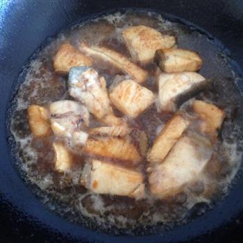 蚝油焖海甘鱼的做法步骤4