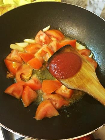 金针菇番茄蛋汤的做法步骤5