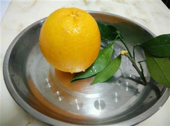 盐蒸橙子的做法步骤1