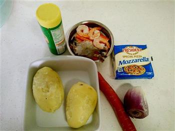 海鲜芝士香焗土豆泥的做法步骤1