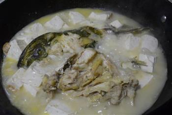 鱼头豆腐汤家常做法的做法步骤5