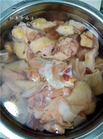 补气益血-红枣参鸡汤的做法步骤2