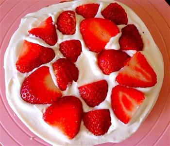 草莓海绵蛋糕的做法步骤14