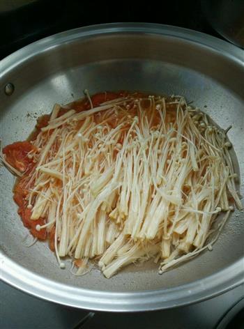 番茄金针菇汤的做法步骤6