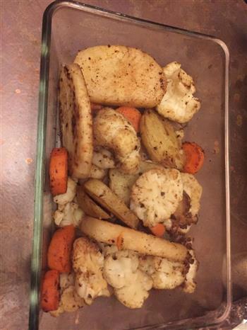 浪漫意式煎羊排-配意式香草酱-搭烤花菜土豆胡萝卜的做法步骤10
