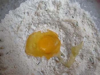 鸡蛋葱花煎饼的做法步骤2