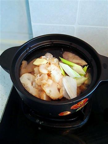猴头菇山药养胃鸡汤 有详细处理猴头菇的方法的做法步骤26