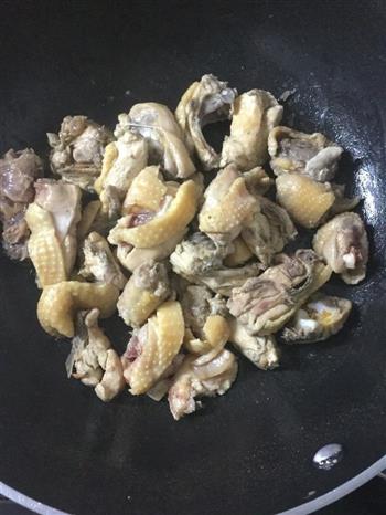 香菇栗子烧鸡的做法步骤2