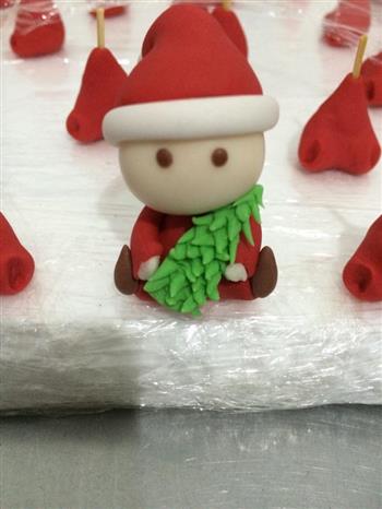 翻糖公仔—姜饼屋的圣诞老人的做法步骤17