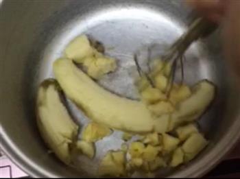 香蕉磅蛋糕的做法步骤1