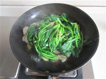 菠菜烩鱼丸的做法图解6