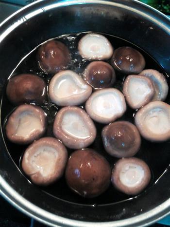 耗油蒜蓉肉酿香菇的做法步骤1