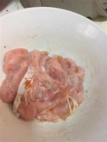 杏鲍菇炒肉丝的做法步骤1