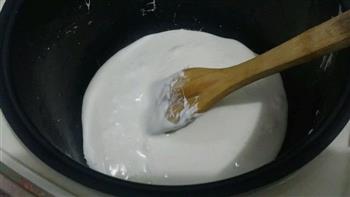 自制花生牛轧糖的做法步骤3