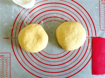 椰蓉辫子面包的做法步骤10