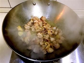 板栗烧鸡-季节美食的做法步骤2