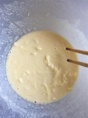 土豆丝鸡蛋饼的做法图解1