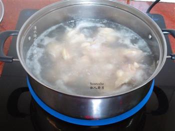 冬进补，瑶柱香菇鸡汤的做法步骤2