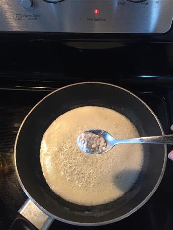 奶油蘑菇浓汤的做法步骤4
