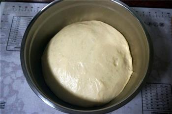 椰汁花式面包的做法步骤5