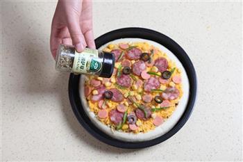 百吃不腻的蛋黄披萨的做法图解7