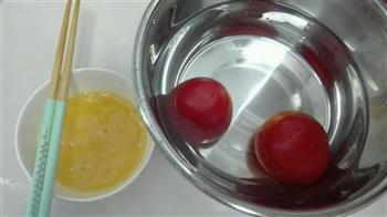 最简单可口的西红柿炒鸡蛋的做法步骤1