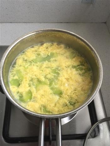 简单喷喷香，黄瓜鸡蛋汤的做法步骤4