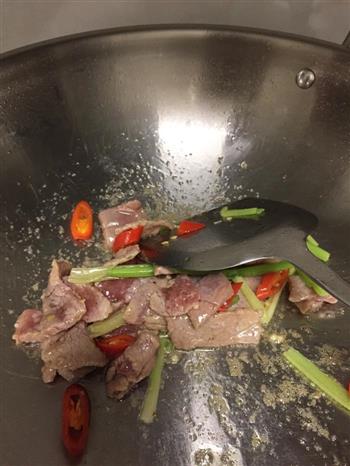 鲜香菇炒肉的做法步骤3