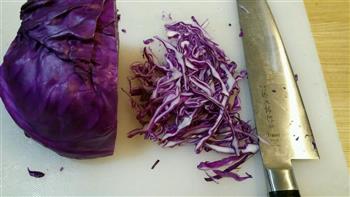 紫甘蓝蛋炒饭的做法步骤1