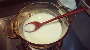 芒果牛奶布丁的做法步骤2