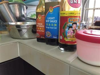 马来西亚肉骨茶的做法步骤4
