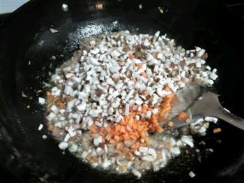 胡萝卜香菇肉酱的做法步骤5