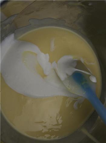 酸奶慕斯蛋糕的做法步骤5