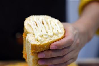 德普烤箱-肉松面包卷的做法步骤12