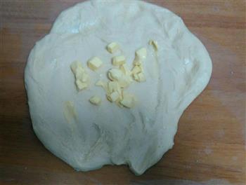 红豆沙甜面包的做法步骤3