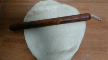 红豆沙甜面包的做法步骤8