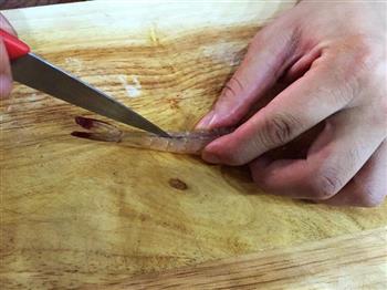 冬日自制蒜蓉烤虾串的做法步骤3