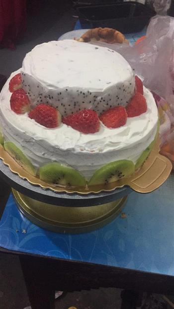 双层水果生日蛋糕的做法步骤4
