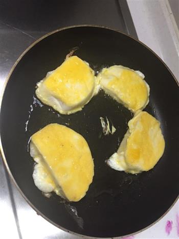 懒人营养早餐-煎鸡蛋液馒头片的做法图解5