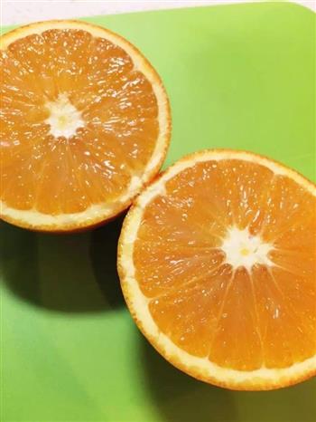 鲜橙蒸蛋小宝贝美食冬季养生餐的做法步骤1