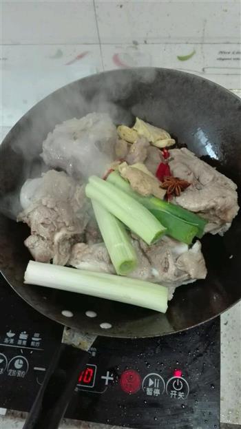 家常菜-大骨头火锅锅底的做法图解4