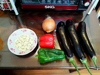 蒜香烤茄子-超美味的做法步骤1